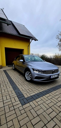 Volkswagen Passat cena 108000 przebieg: 59000, rok produkcji 2020 z Strzelin małe 56